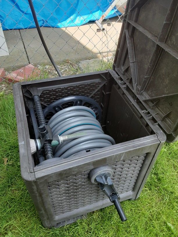 100 Ft Water Hose In Box