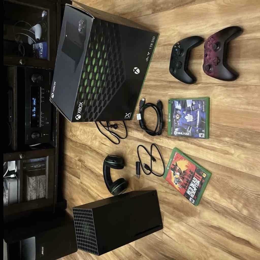 Series X Console Bundle With Games With Games Two Games 1TB Extra Controller
