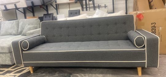 New futon couch / free delivery