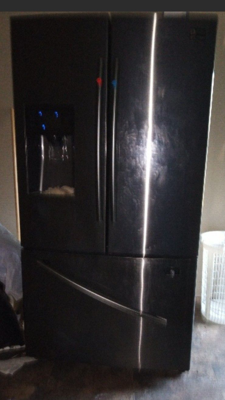 LG Samsung refrigerator