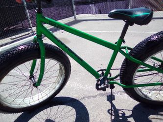 26 Mongoose Beast Men s Fat Tire for Sale in Denver CO OfferUp