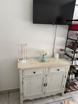 Vintage cabinet white