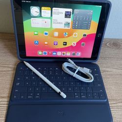 Apple iPad 7th Generation 128GB With Logitech Keyboard and Pencil