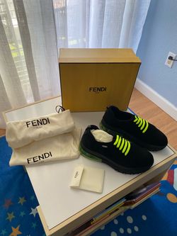 100 % Auth. Fendi Flow Knit Sneakers, Size 43 Italy / 9 UK / 10 US. $350
