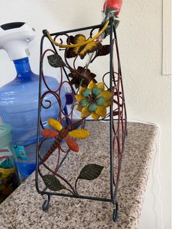 Vintage Metal wine holder