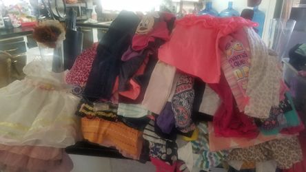 Tons of 3T clothes. In great condition.