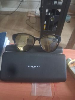 Designer Glasss with slight vision correction