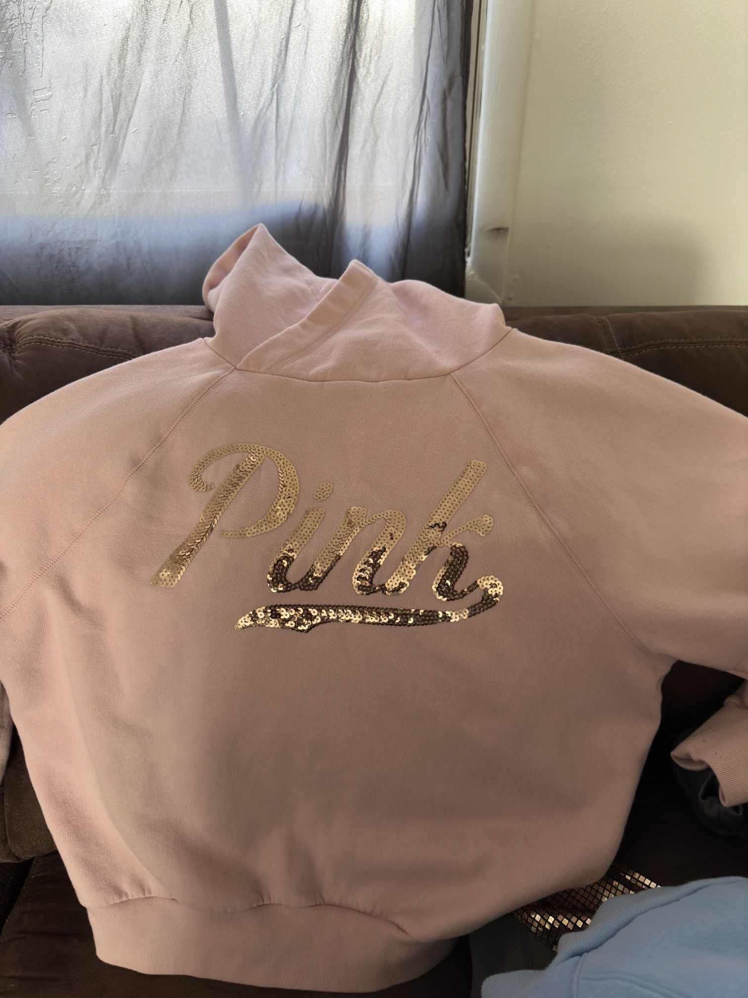 pink sweatshirt