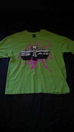 green and pink hellstar shirt