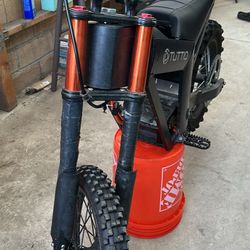 Tuttio Base Frame