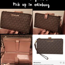 New Michael Kors Wristlet $65 Edinburg Pick Up
