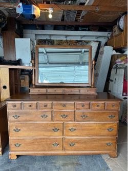 Maple Colonial Early American 10 drawer lowboy Dresser $195, matching  dresser/ nightstand $75