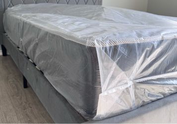 BRAND NEW 10” PLUSH MATTRESS (FREE DELIVERY)