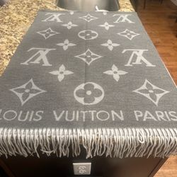 Cashmere scarf
