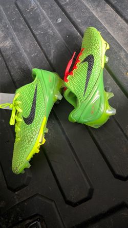 Kobe grinches
