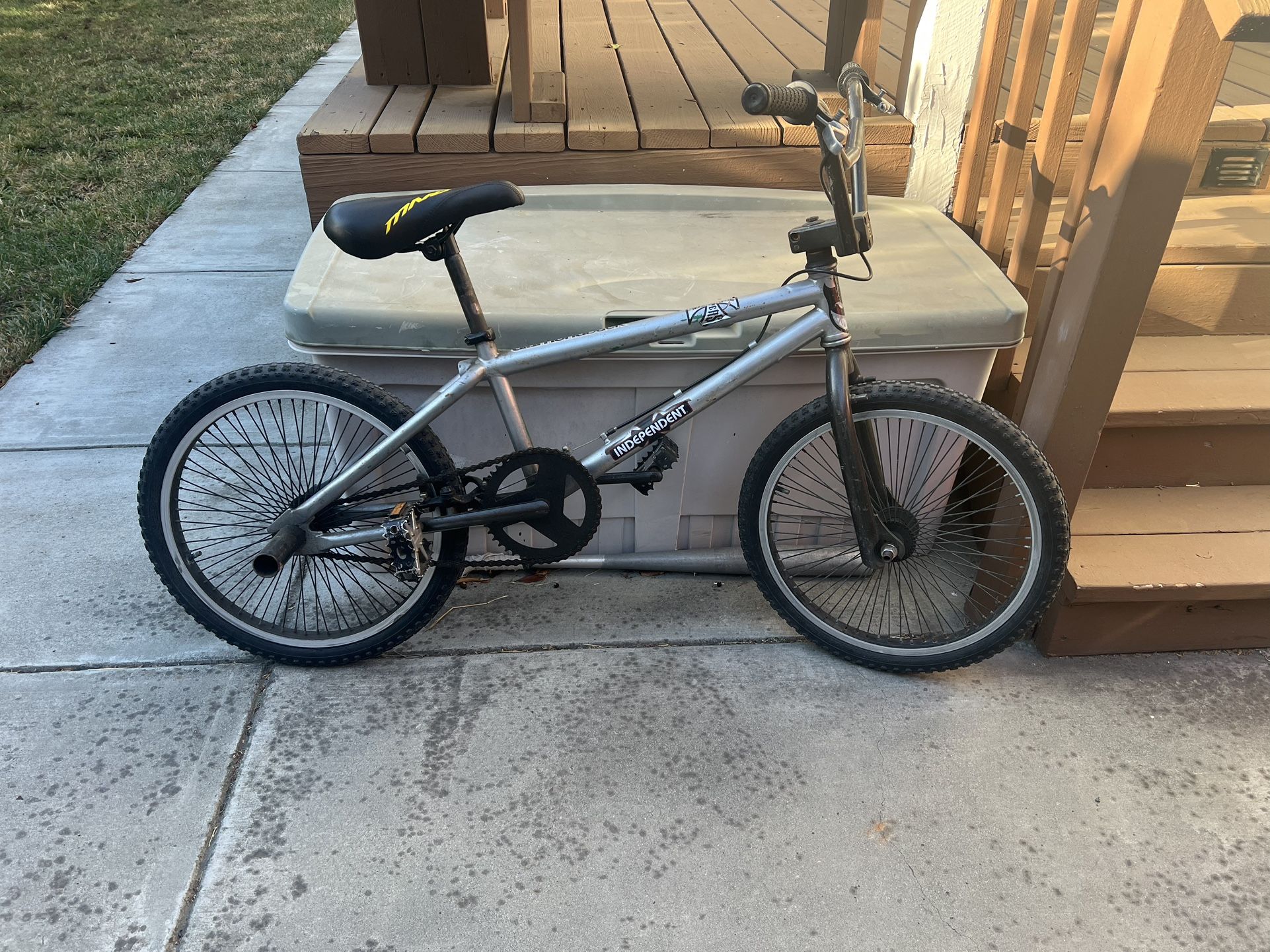 Diamondback Bike With Haro Handle Bar