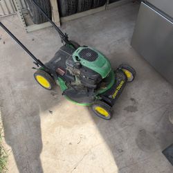 John Deere Lawn Mower