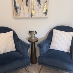 Accent Chairs