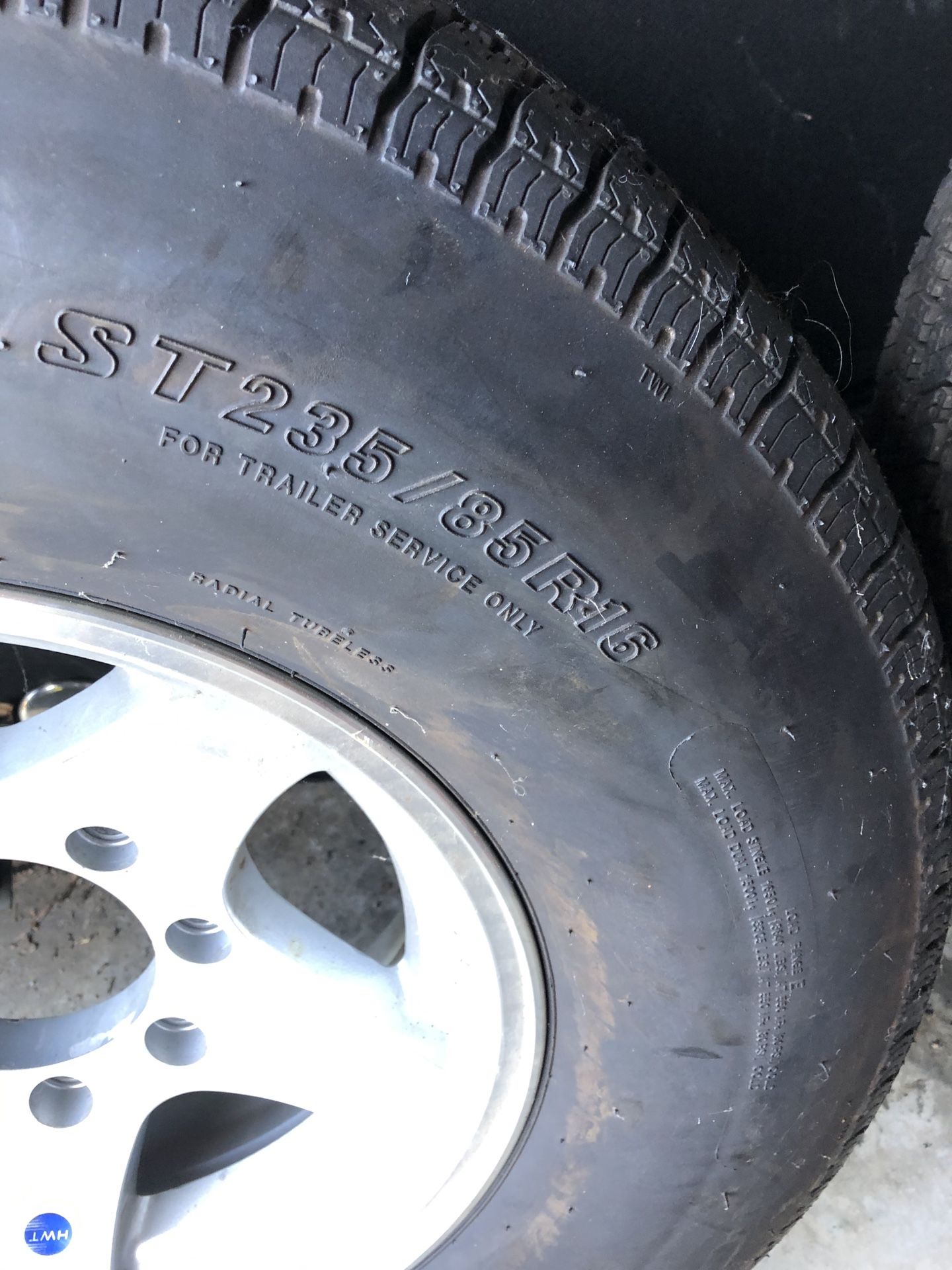 Trailer tire st 235/85r16