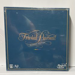 Hasbro Trivial Pursuit Game Classic Edition