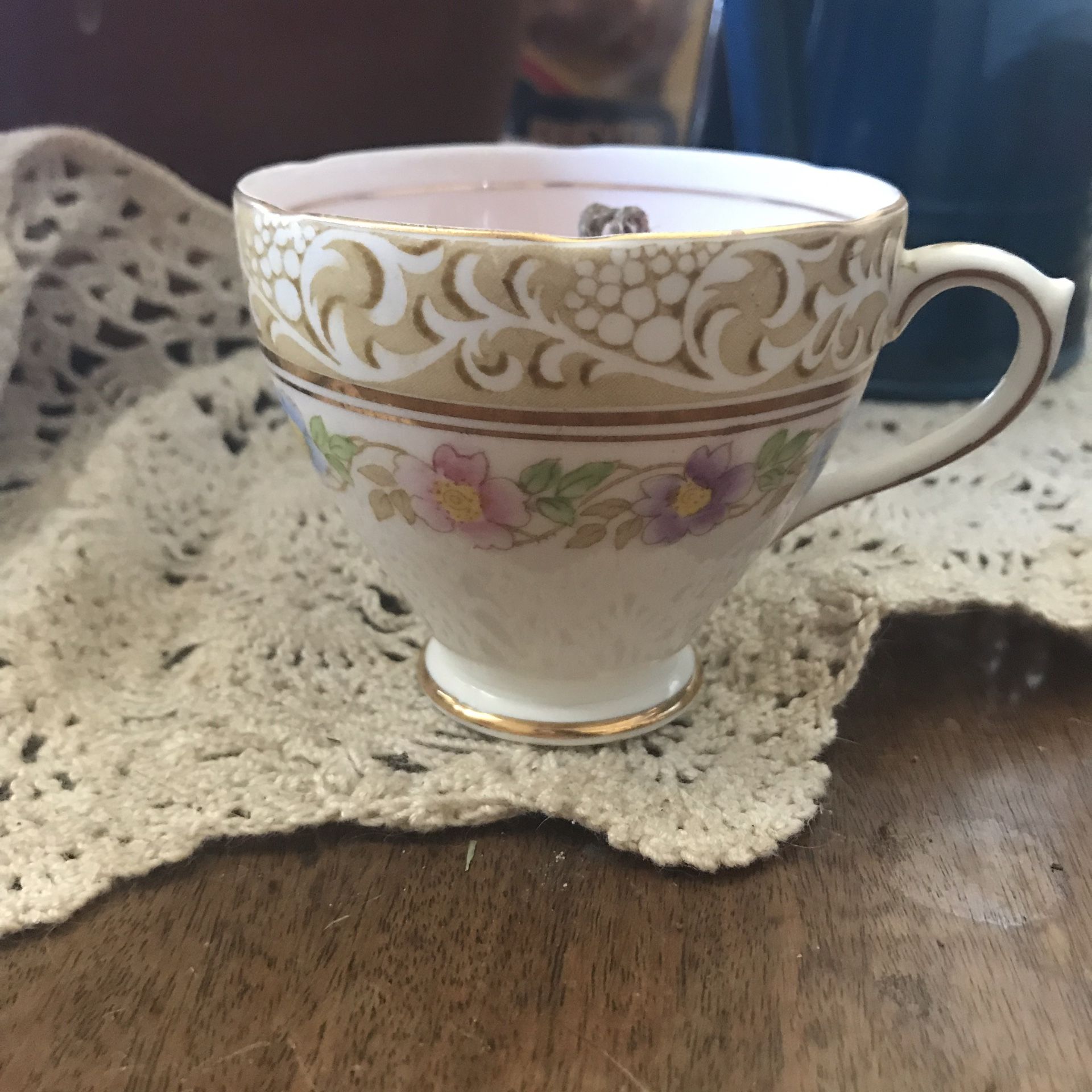 Antique Teacup Natural Candle - Organic Scents