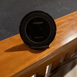 Samsung Wireless Charger (Works With Apple Devices)