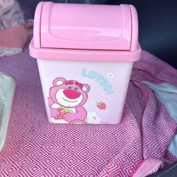 Mini Desk Trash Can