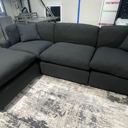 NEW CLOUD2 BLACK SECTIONAL WITH OTTOMAN AND FREE DELIVERY 