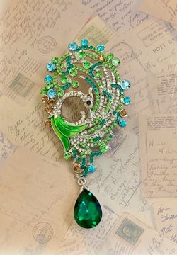 Multicolor Rhinestone Peacock Feather Brooch with Green Teardrop Dangle