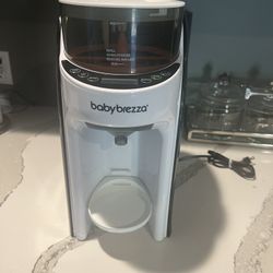 Baby Brezza Formula Pro