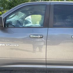 2012 DODGE RAM 4.7 PARTS ONLY ! 