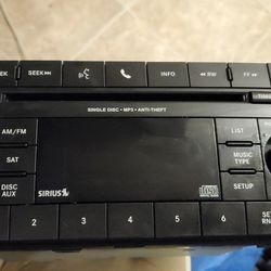 Stock 2014 Dodge Challenger Radio