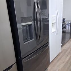 Brand New Open Box Black Steel Frigidaire French Door Fridge ! 1 YEAR Manufactures Warranty Included 🔥 $1200