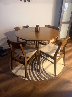 Round Wood Dining Table with 4 Chairs