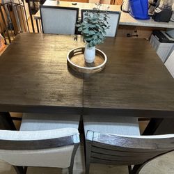 Dining Set 