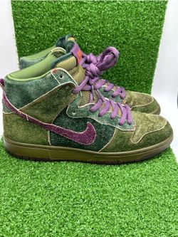 Nike Skunk Dunk 420 Sneakers