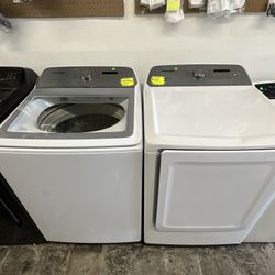 USED SAMSUNG WASHER AND DRYER SET