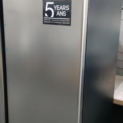 New Upright Freezer 8.5cuft 