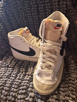 Nike Mens Size 7