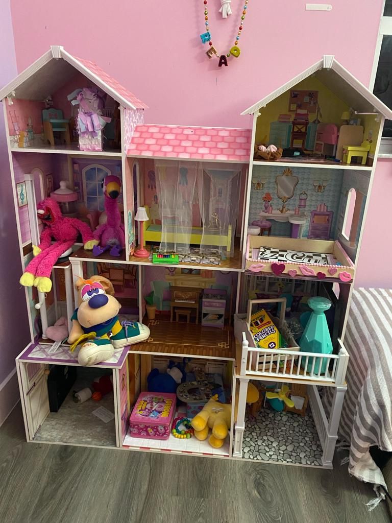 Dollhouse
