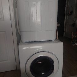 Portable Washer And Dryer For Small Spaces... Like New Only Used Few Times