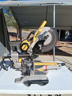 Dewalt 12in double bebel sliding miter saw