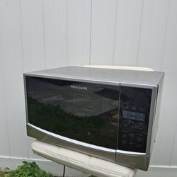 Microwave Oven