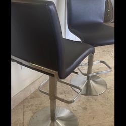 Like New Set Of 2 Brown Leather Adjustable Height Stools Brushed Chrome Base