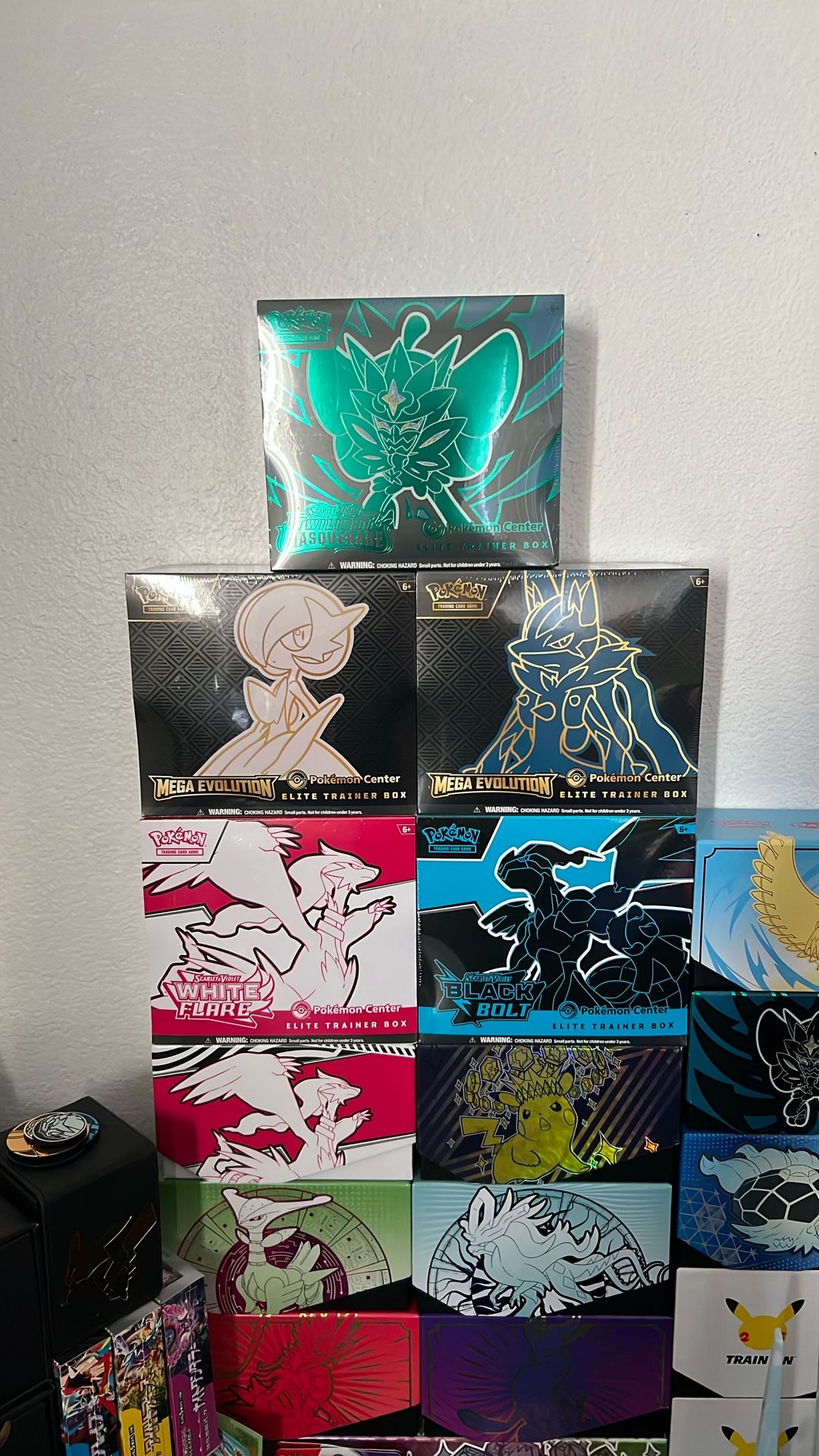 Pokemon Center ETB’s 