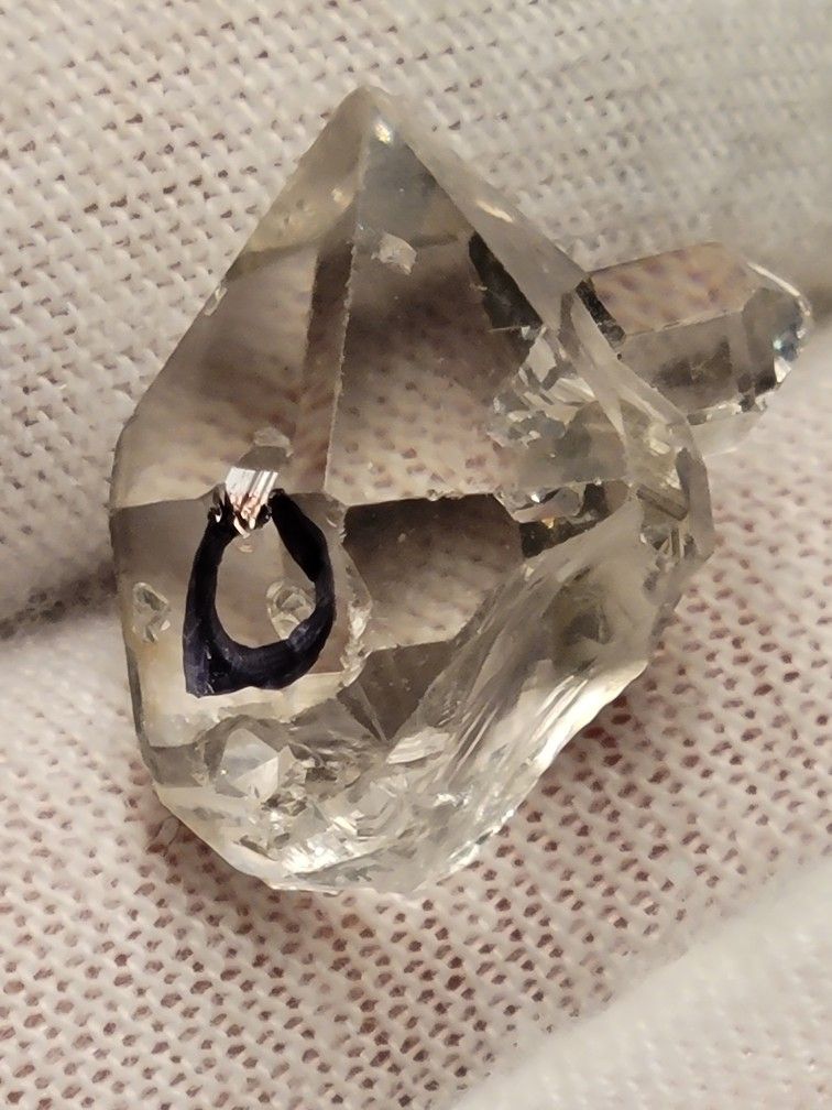 Rare Herkimer Diamond with Water Droplet 18.2ctw + Rainbows inclusions 🌈 