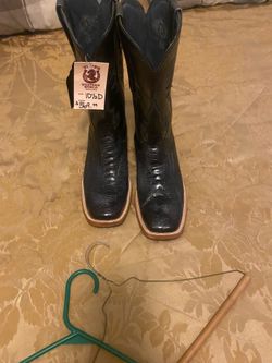 Boots/shoes