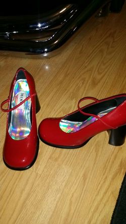 Mary Jane type heels...size 6 1/2..great condition!