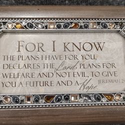 Sankyo Cottage Garden Music Box