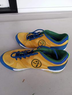 Zuma size 7 and a half